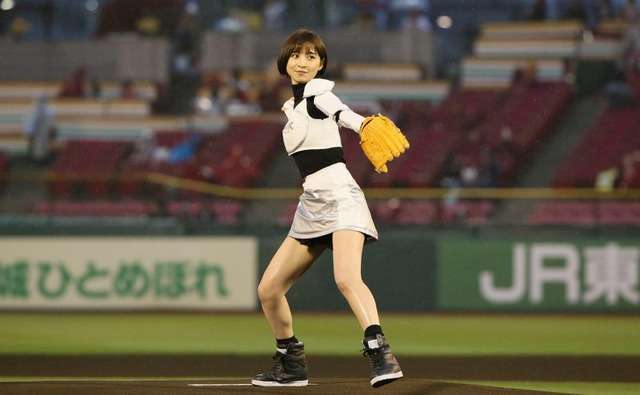 始球式やった有名人が見たい