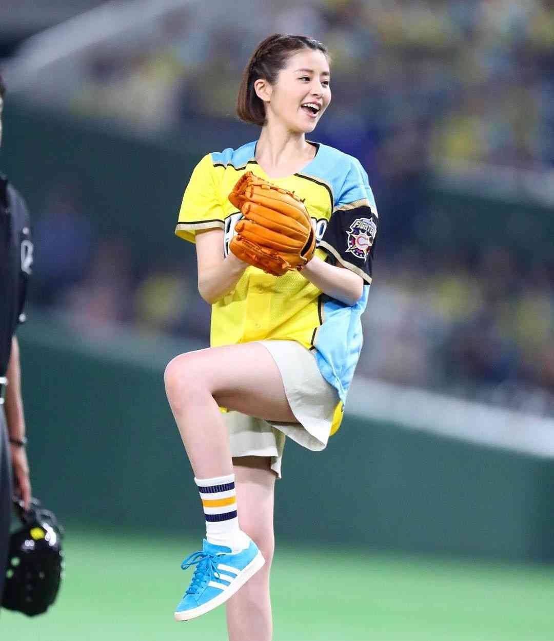 始球式やった有名人が見たい