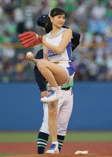始球式やった有名人が見たい