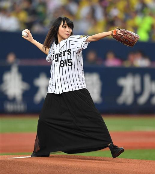 始球式やった有名人が見たい