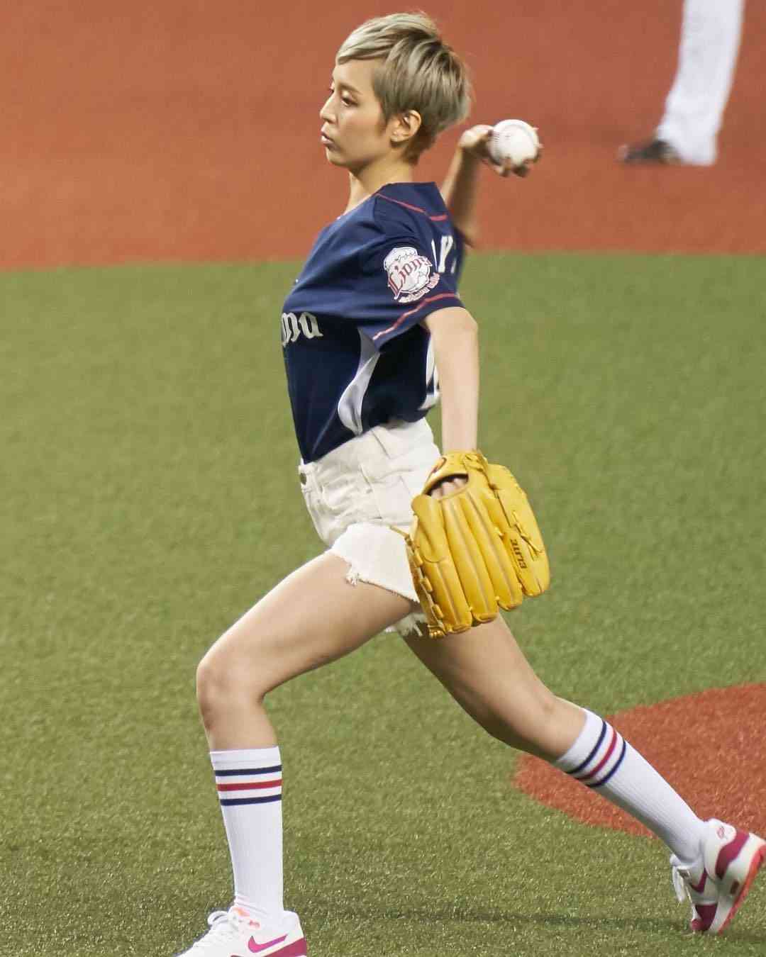始球式やった有名人が見たい