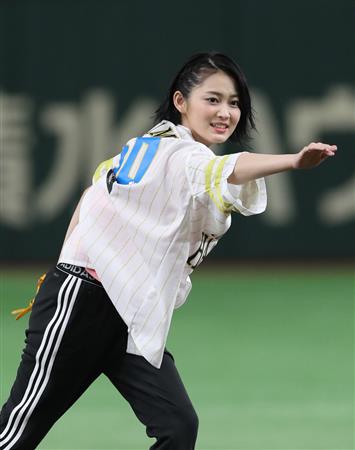 始球式やった有名人が見たい