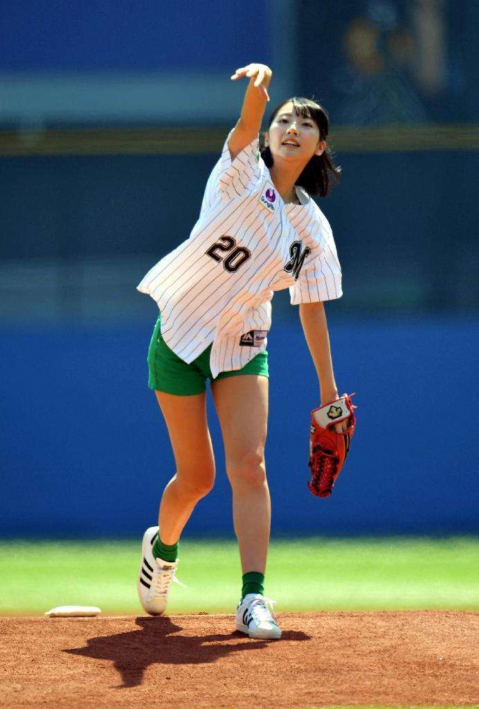 始球式やった有名人が見たい