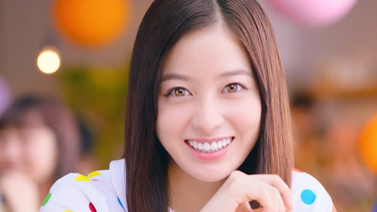 白石麻衣27歳、秋元真夏26歳...。 乃木坂46で「アラサー」の活躍が目立つ理由とは