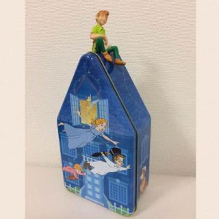 テーマパークのお菓子の缶