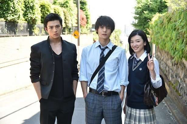 新田真剣佑、偶然ばったりのイケメン3ショットに反響！