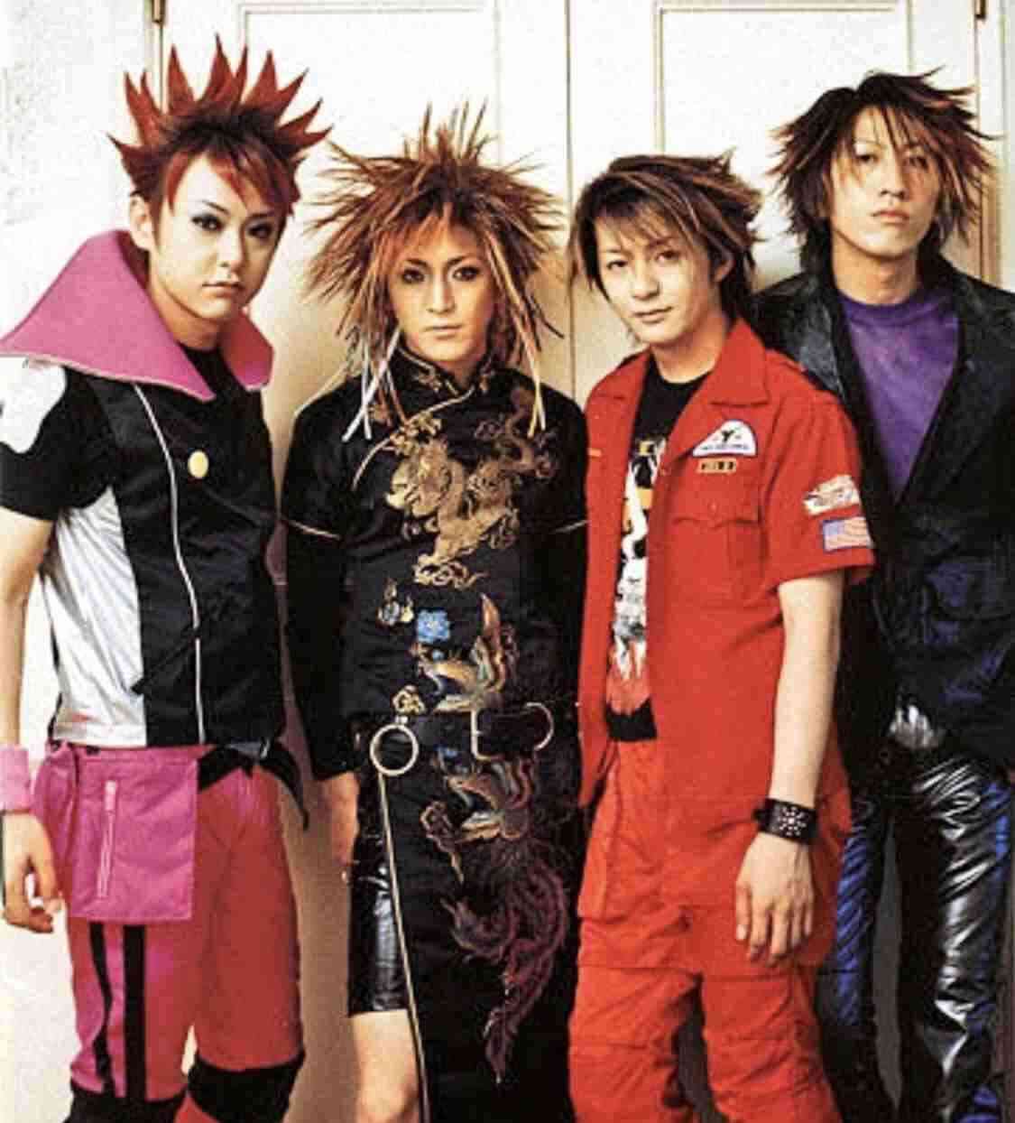 GLAY、ニューアルバム『NO DEMOCRACY』発売決定。メットライフドーム初日に発表