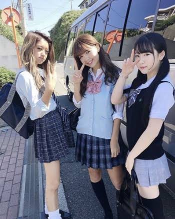 みちょぱ、安藤なつ・りんごちゃんらとの4ショットで「小さくみえる」
