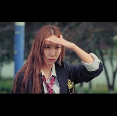 ざわちん、映像での顔面が