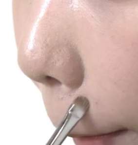 ざわちん、映像での顔面が