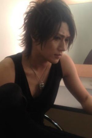 樽美酒研二“メガネだけ”の素顔写真公開「めちゃ男前」「イケメンすぎる」