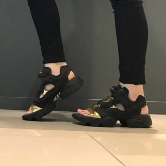 【秋なので】お気に入りのスニーカーを貼っていくトピ