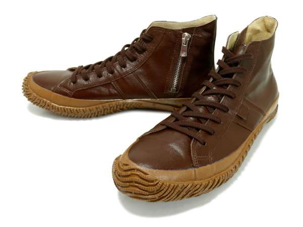 【秋なので】お気に入りのスニーカーを貼っていくトピ