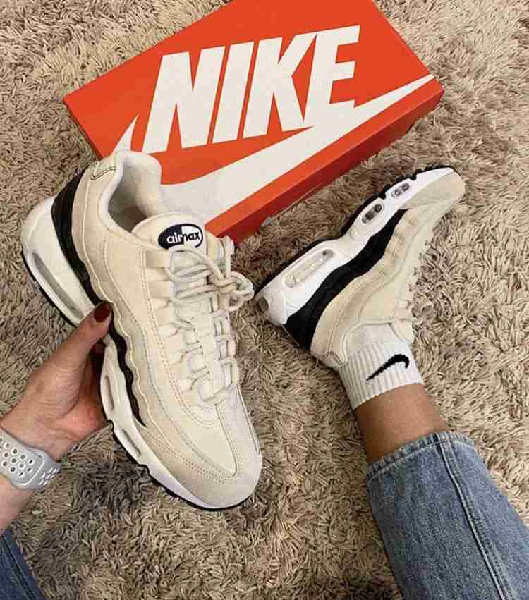 【秋なので】お気に入りのスニーカーを貼っていくトピ