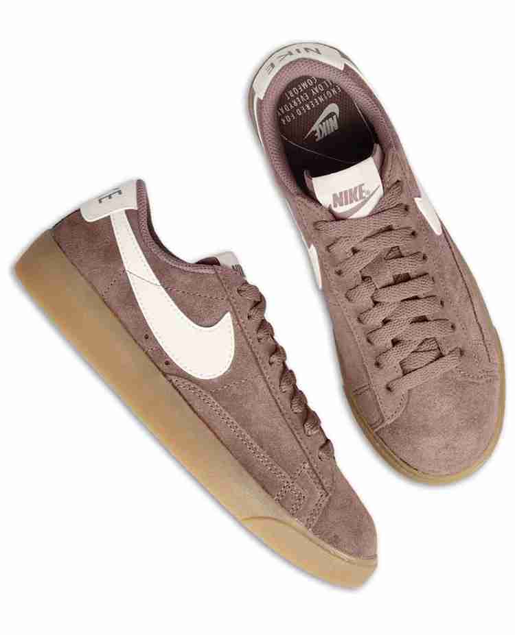 【秋なので】お気に入りのスニーカーを貼っていくトピ