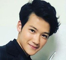 テラハ出演中の葉山奨之、夏祭りデートを目撃！ふたりから漂う