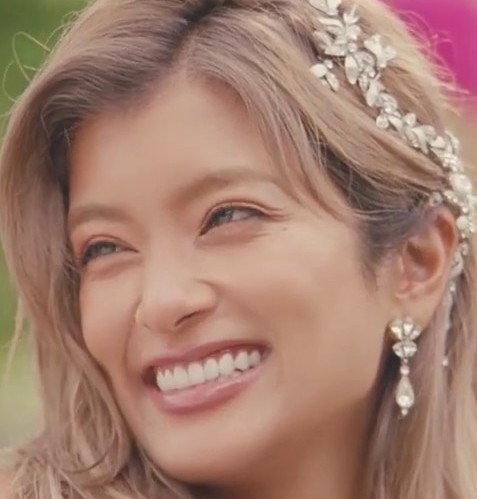<ローラ>ルイヴィトンコーデ&超絶スタイルに絶賛「スタイル抜群!」「雑誌の表紙みたい」