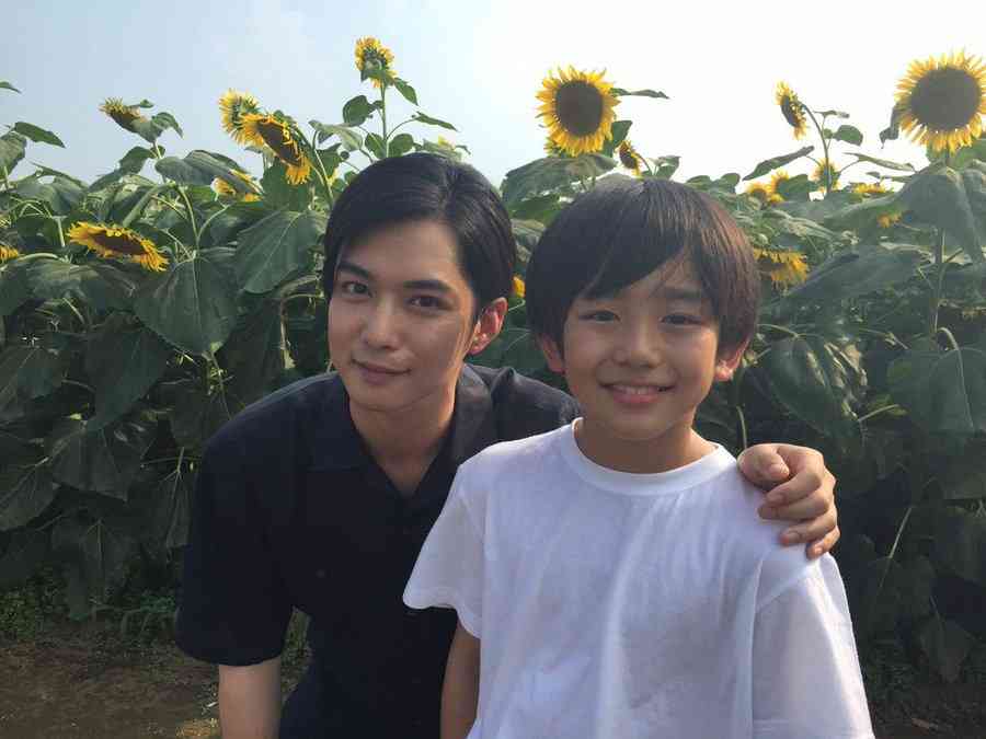 瀬戸康史＆千葉雄大 “美男”2ショットに「兄弟みたい！」と反響