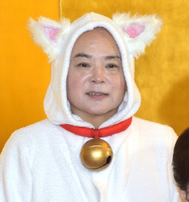 藤原紀香「サザエでございま~す」 主演舞台「サザエさん」開幕 パーマヘアなどを完全再現