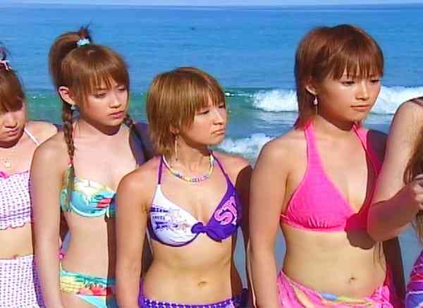 矢口真里の赤ちゃんは「今時のイケメンな顔」、益若つばさが写真公開