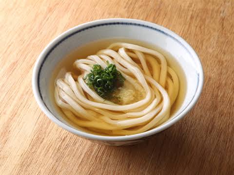 麺通団団長「気分が悪い」、「丸亀製麺」めぐり“香川うどん論争”が勃発