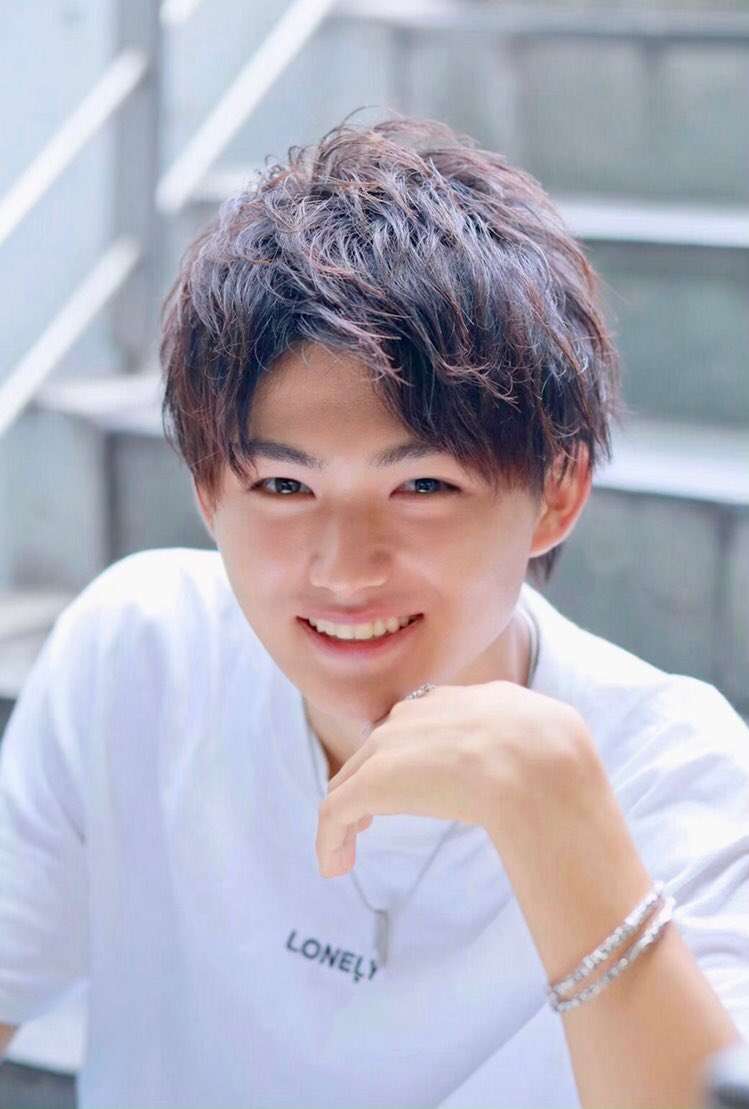 瀬戸利樹、ピンク髪を卒業したことを報告 「めちゃタイプな髪色」「はあ、かっこいい…」とファン悶絶
