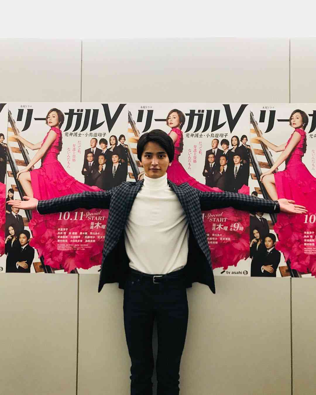 瀬戸利樹、ピンク髪を卒業したことを報告 「めちゃタイプな髪色」「はあ、かっこいい…」とファン悶絶