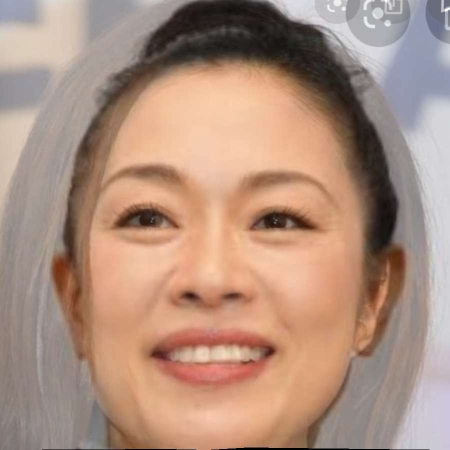 自分に似てる芸能人の最上位と最下位を合成するトピ