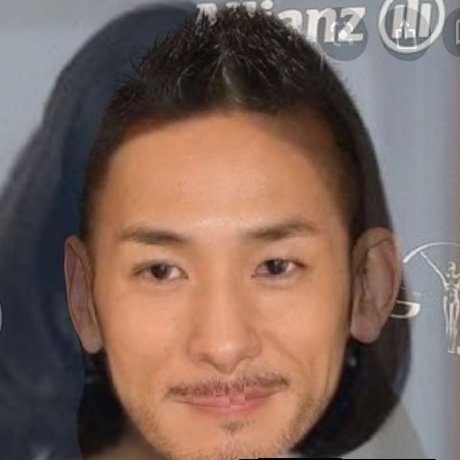 自分に似てる芸能人の最上位と最下位を合成するトピ