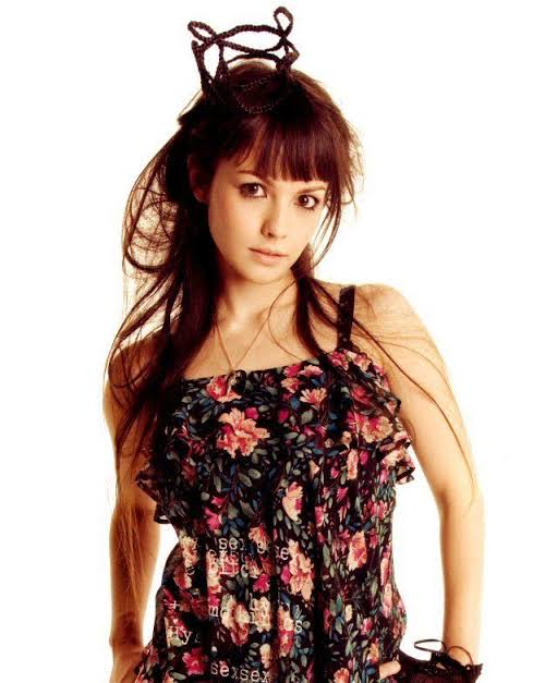 伊藤由奈、帰ってきた! 8年ぶりライブで熱唱