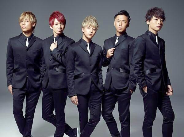 AAA・日高光啓、ベッド動画の