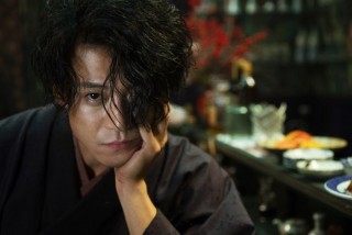 小栗旬:減量ミスで脱水症状に「勉強不足でむちゃした結果」 二階堂ふみ「役者魂を感じた」