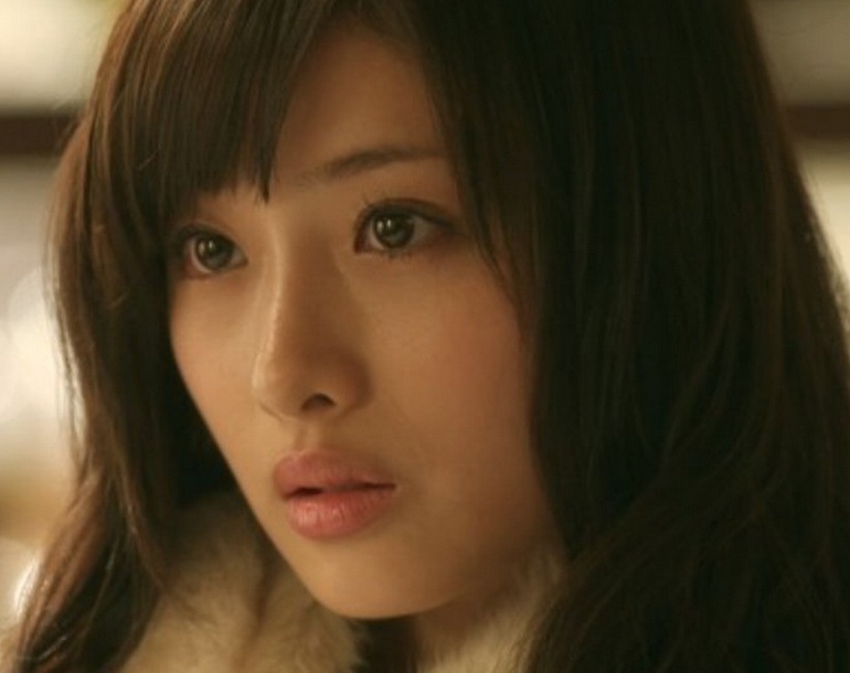石原さとみ「整形失敗」鼻の下に違和感……新垣結衣や戸田恵梨香と同じ手術か