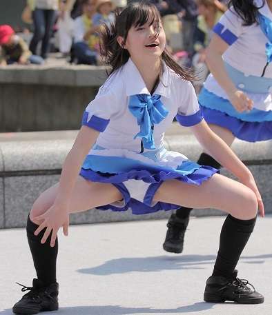 橋本環奈、色気漂うオフショットにファン悶絶「雰囲気違くてこれもまたかわいい…」