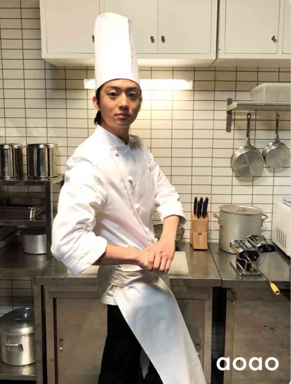 伊藤健太郎、号泣するほど好きな木村拓哉に関するクイズに挑戦！