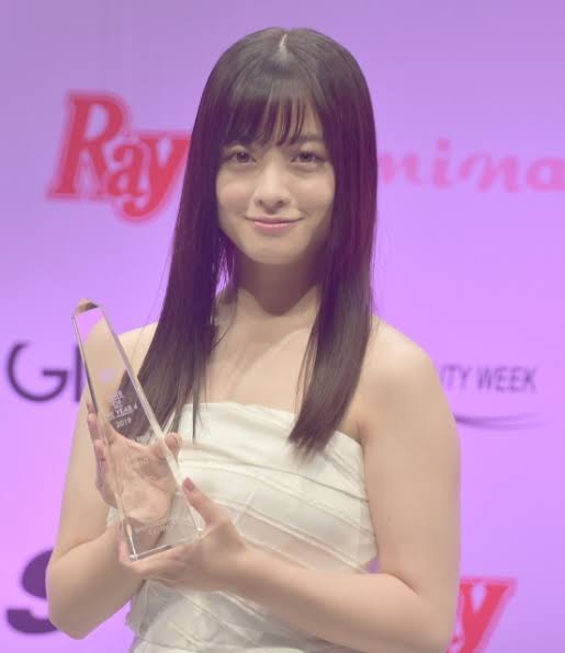 いつもヘアスタイルが変わらない俳優女優