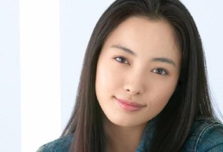 いつもヘアスタイルが変わらない俳優女優