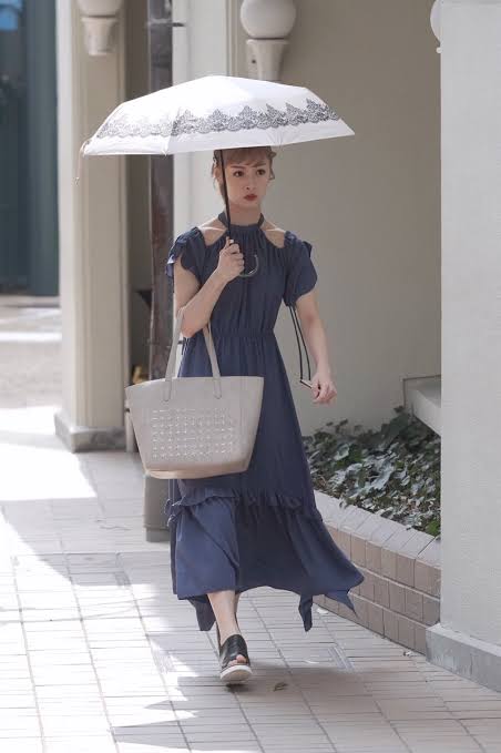 君島十和子さん 超ミニスカ姿で美しく 着たいモノを着る ガールズちゃんねる Girls Channel