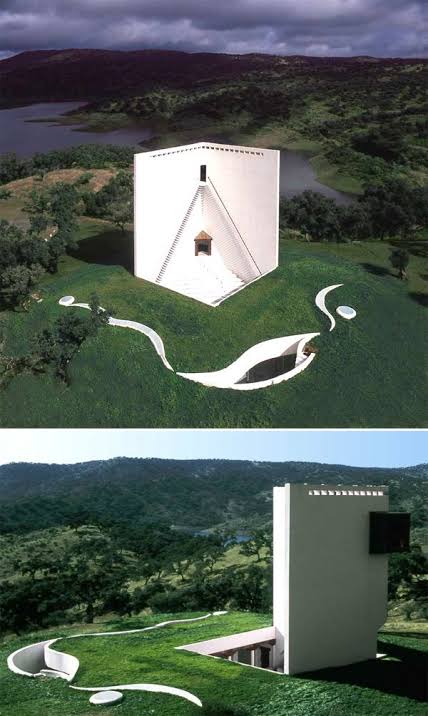 珍建築に興味ある方!