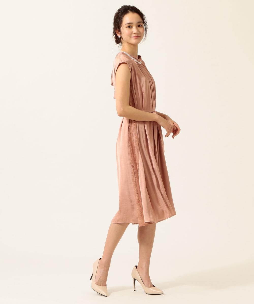 結婚式のお呼ばれドレス、何着・何色を持っていますか？【2019秋】