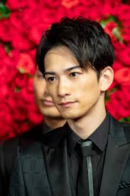 一般社会で一番モテそうな男性芸能人を考えたい