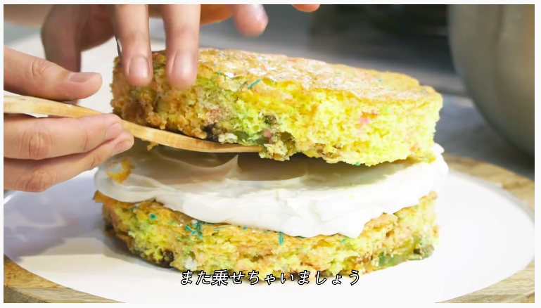 「あれ？オリーブオイルは？」YouTuberデビューの速水もこみち、まさかのケーキ作りでファンから戸惑いの声
