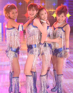 後藤真希、美肩のぞくオフショルコーデに「安定の綺麗さ」「センスがほんと良い」