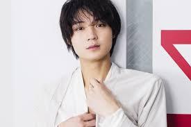 横浜流星 写真集、発売から6ヶ月経てTOP20キープ 『あな番』演技も高評価 