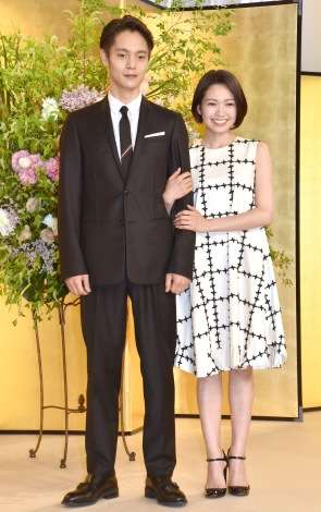 窪田正孝と水川あさみが結婚を正式発表へ！ドラマ共演を経て、すでに同棲生活もスタート