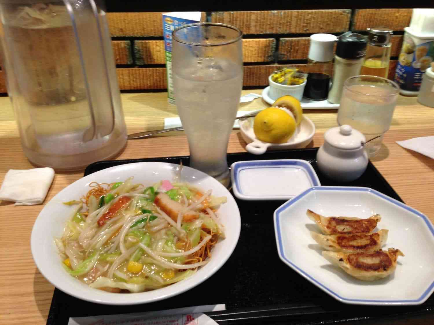 1人で気楽にお酒を飲みに行ける場所は有りますか？