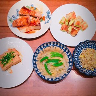 福原愛さん、和中ミックスの手作り晩ご飯を公開「この品数を一人で?」「尊敬」と反響