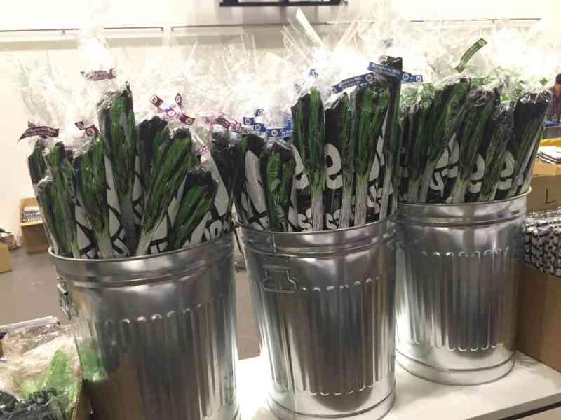 【ツアーグッズ】芸能人の面白グッズ【コラボ商品】