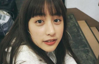 山本美月、愛犬と全く同じ表情の写真に反響 メガネに注目集まる
