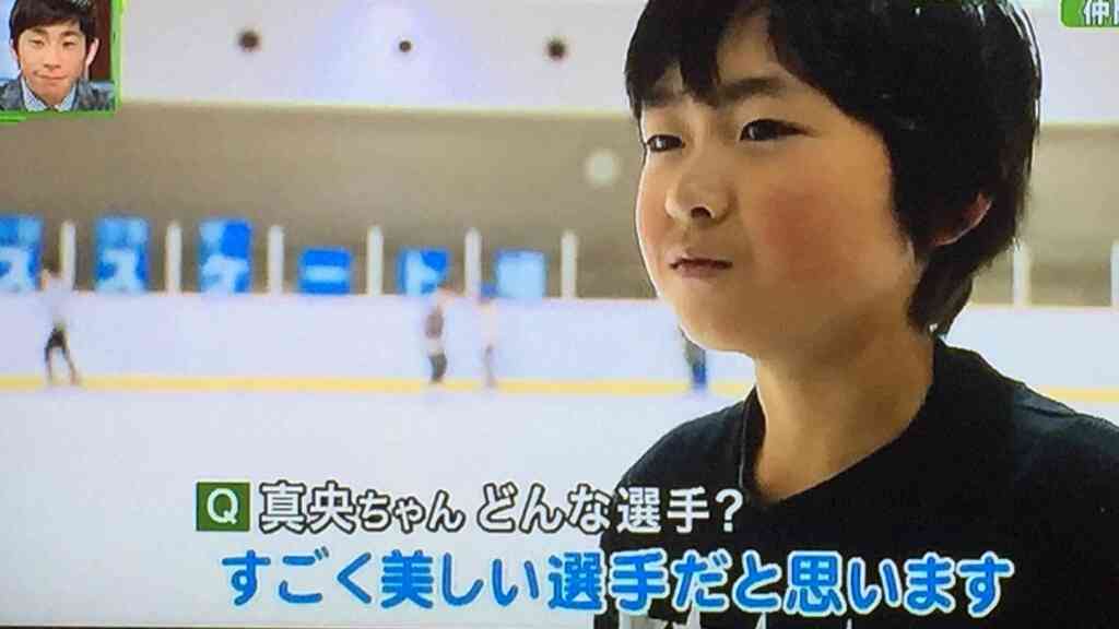 浅田真央、胸元&背中大胆ドレスで登場 高橋一生が感動「おきれい」【ベストフォーマリスト授賞式】